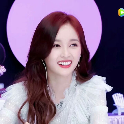 IDOL头像_吴宣仪.