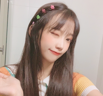 ♡韩系+女生+欧美+半身+唯美+遮脸+镜子照+中式风+安静+可爱+卖萌+个性+自拍+狗狗+猫猫+森系+背影杀手+侧面+黑白+情头+女生头像+小清新+闺蜜+动漫+双人+四宫格+白边+双马尾+眼妆+自调+手控+腿控+软妹少女心+♡ 图已…