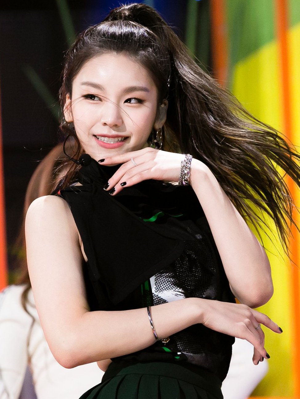 ITZY 黄礼志