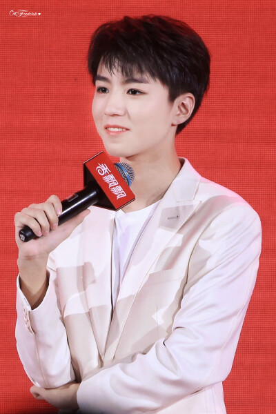 王俊凯×2019.08.19 香飘飘品牌新升级发布会×cr：logo