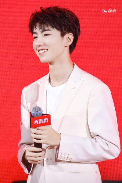 王俊凯×2019.08.19 香飘飘品牌新升级发布会×cr：logo