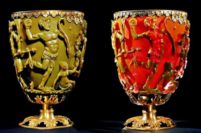 罗马，4世纪的高脚杯，当光线照射时会改变颜色。