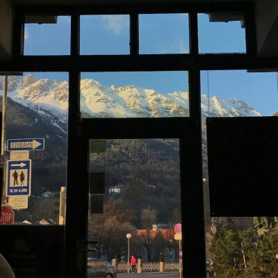 背景图
这一组我爱了