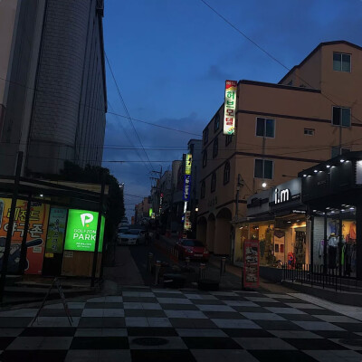 背景图
这一组我爱了