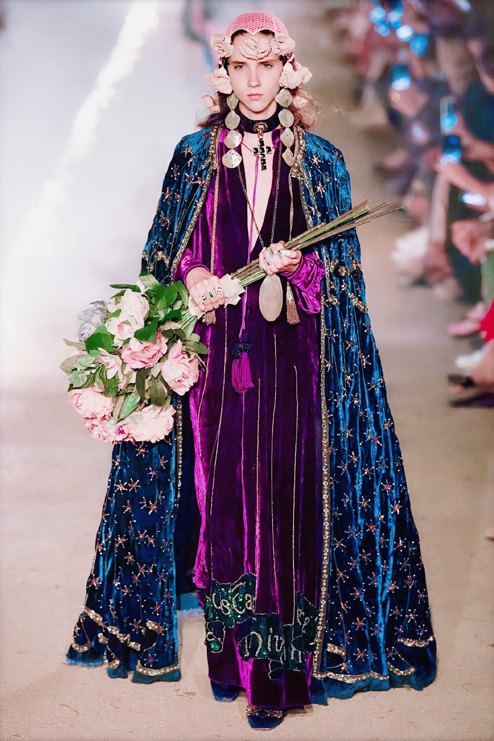 Miu Miu Resort 2019 ,Gucci Resort 2019,
Erdem Spring 2019 ​