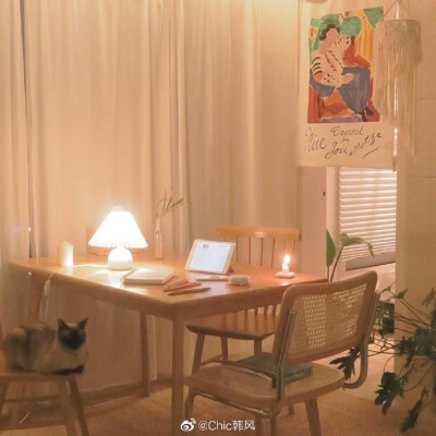 Room | 暖黄色灯光下舒适居家周末的傍晚 