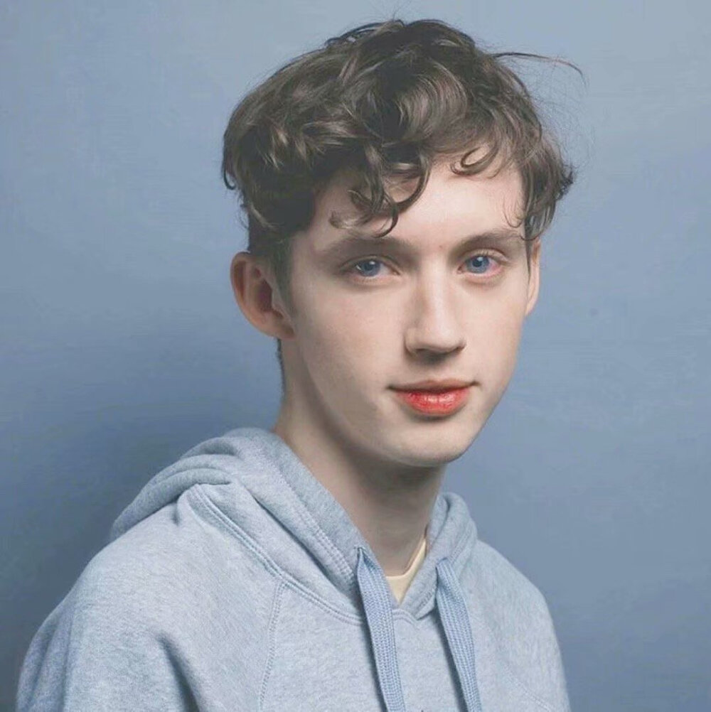 troye
