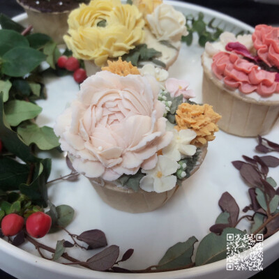 裱花蛋糕 韩式裱花 纸杯 