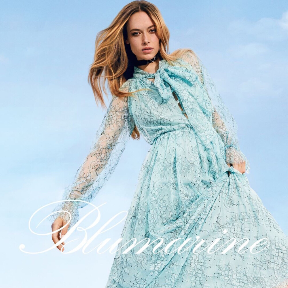 Blumarine F/W 2019 Campaign：
Hannah Ferguson by Carin Backoff