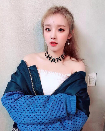 宋雨琦 YUQI