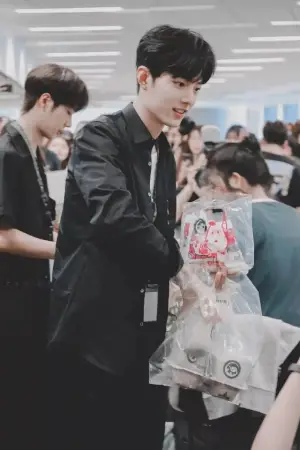 せきせいくうさん　専用　博君一肖 王一博 肖战 Siblings ❤️ Sweet ❤️ 🦁 @w.yibo8597