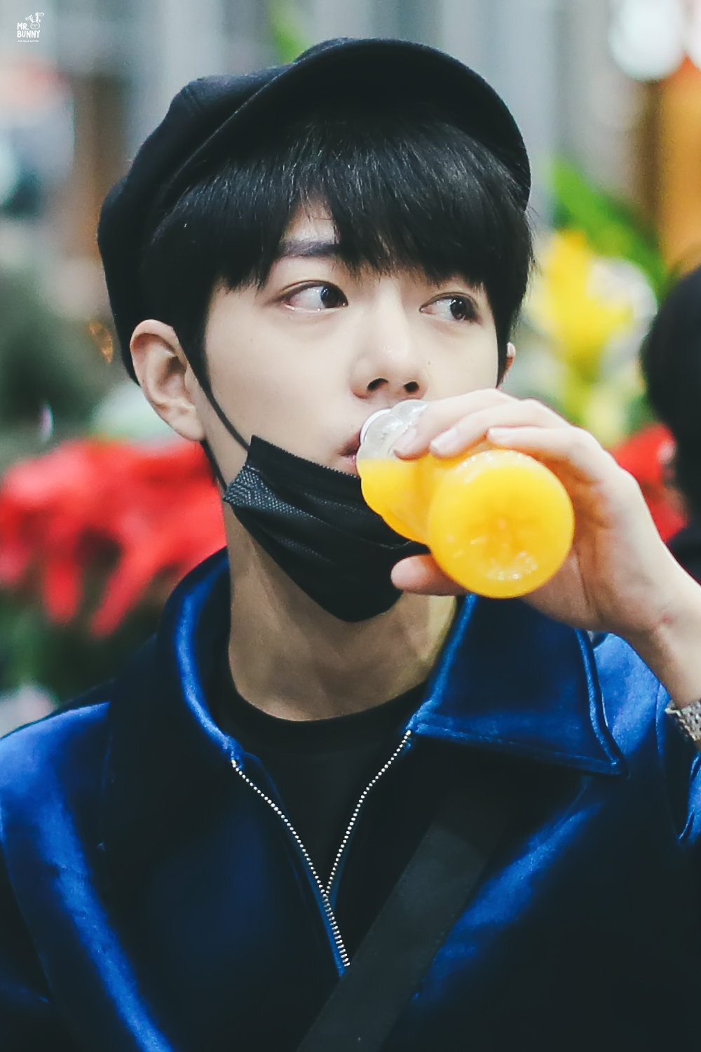 肖战微博考古物料