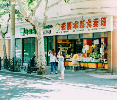 那些夏日 依然缤纷着
摄影：@买大鱼_ ​