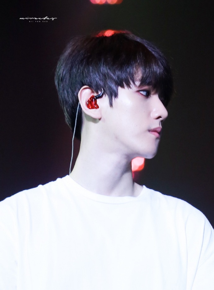 转自：MIRACLES6奇迹小站
边伯贤超话#边伯贤City Lights#
180811 EXO PLANET #4 - The EℓyXiOn in Macao