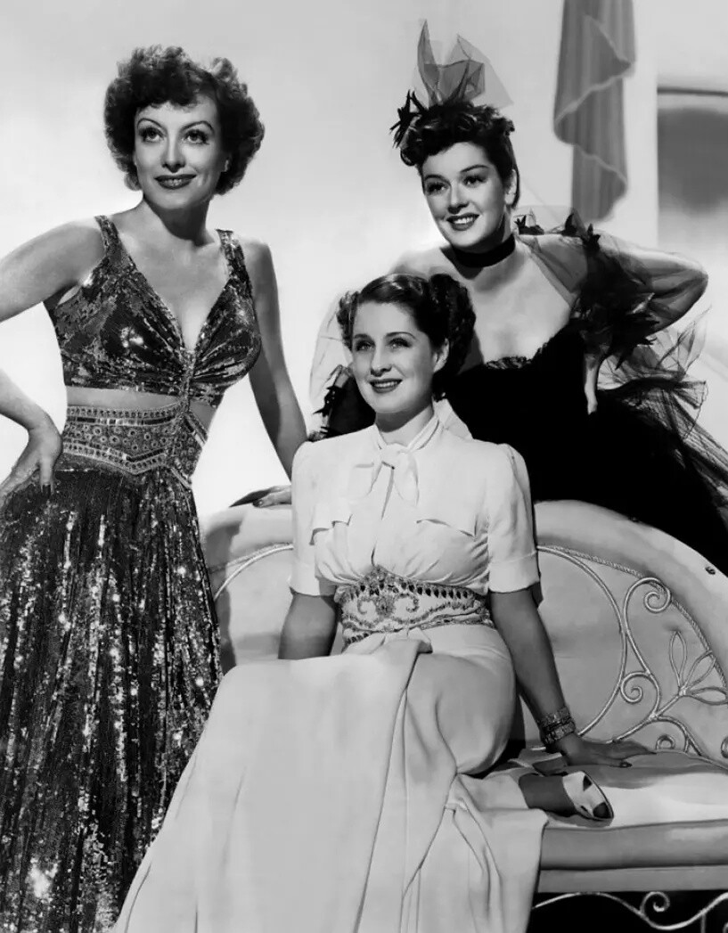 女人们 1939
瑙玛•希拉 Norma Shearer
琼•克劳馥 Joan Crawford
罗莎琳德·拉塞尔 Rosalind Russell