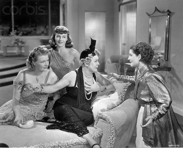 女人们 1939
瑙玛•希拉 Norma Shearer
琼•克劳馥 Joan Crawford
罗莎琳德·拉塞尔 Rosalind Russell