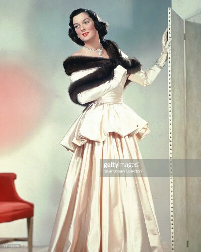 罗莎琳德·拉塞尔
Rosalind Russell