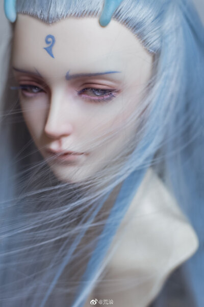 藕饼 娃娃bjd bjd妆面
哪吒cos妆——AS 卫玠
敖丙cos妆——freedomteller FT enoch
图源微博 妆师:荒浍