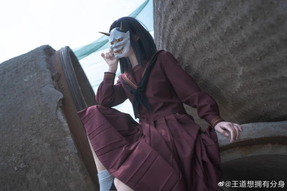 JK制服私影
出镜：王道想拥有分身
摄影/后期：黑皮摄影师
制服：【黑月家】恶鬼般若