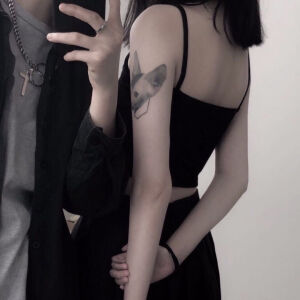 未曾深爱岂言别