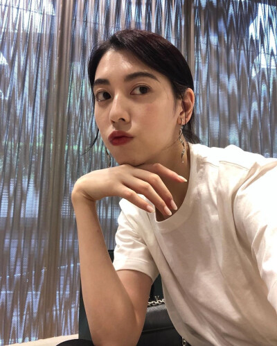 三吉彩花
