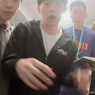 别怕我是会保护你的，
相信我！