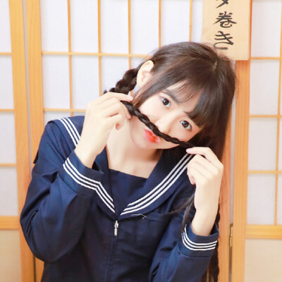 真人女头，闺蜜头像
转自微博：关丹GuanDan