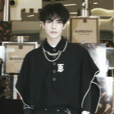 二传明出处。沈欲美女。