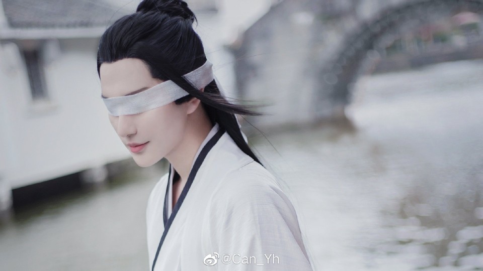 coser(灿灿)-道长晓星尘