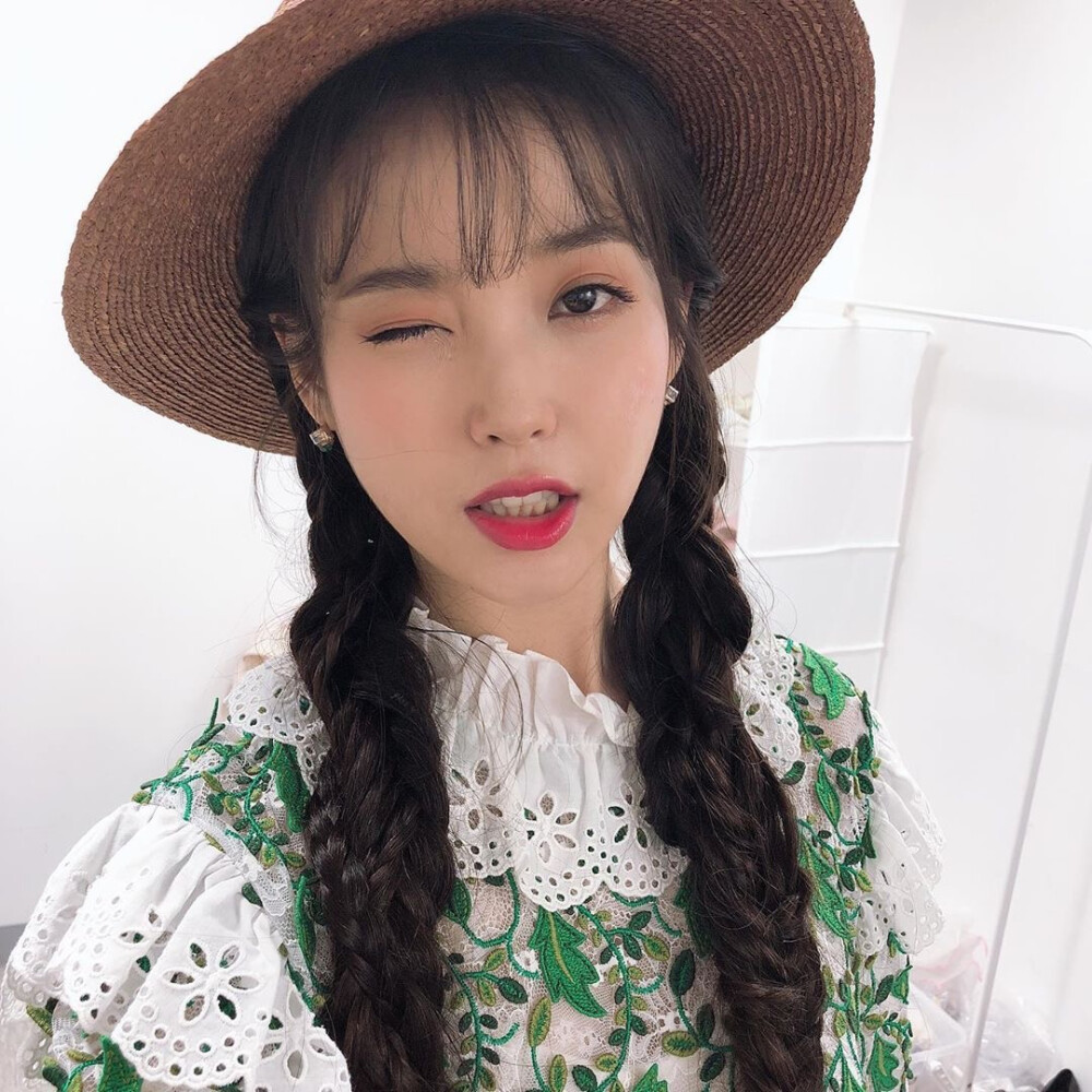 李知恩 iu