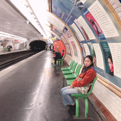 孔晓振 ♥ ♥ ♥
INS：rovvxhyo