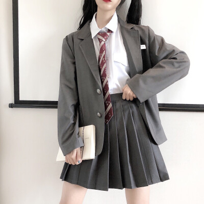 基础款制服