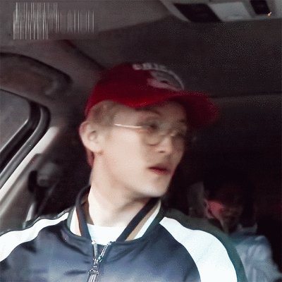 男友视角李马克GIF。图源wb。