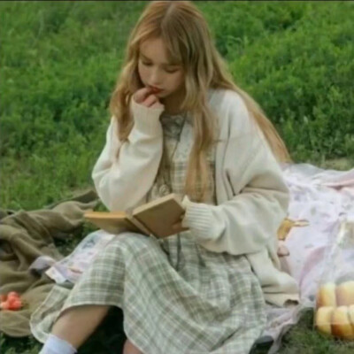 欧美头像，ins，来源于网络，微博，如有侵权我会删除.