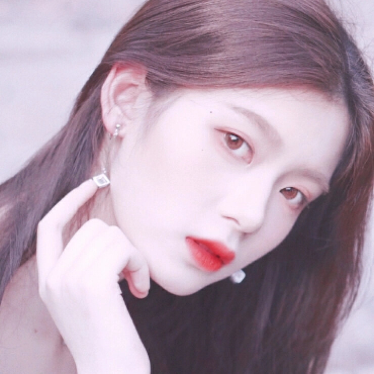 ©初倾
原图cr.月嫤