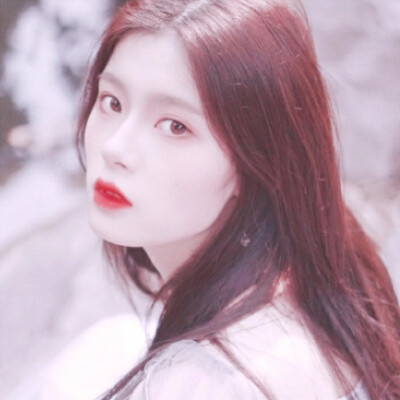 ©初倾
原图cr.月嫤