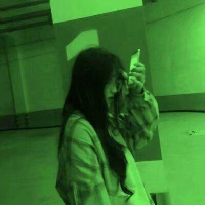绿绿的头像