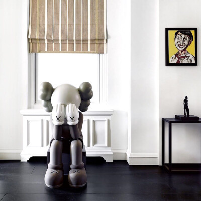 Kaws
