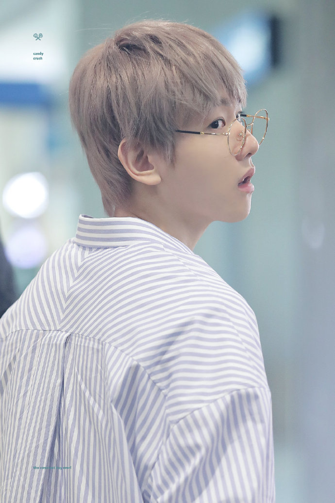 #边伯贤City Lights# 边伯贤超话 @baekhyunee7
180329 ICN airport ​​​​