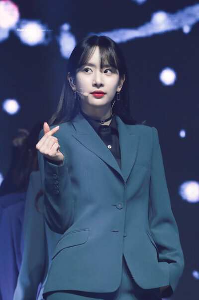 雪娥可二改
cr.dulceve_1224