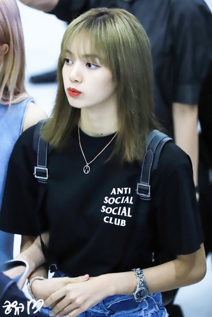 lalisa manoban ☪ 甜豆莎