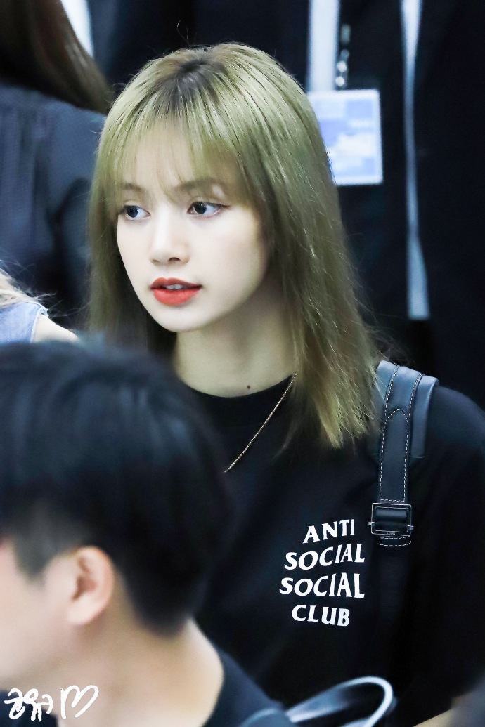 lalisa manoban ☪ 甜豆莎