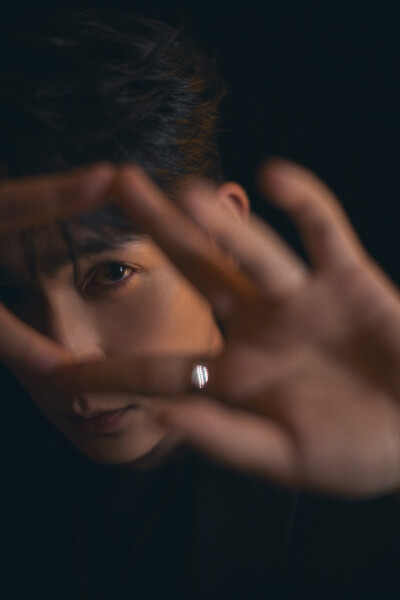 朱一龙#GQ十周年