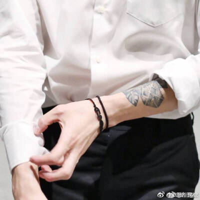 岳岳（岳明辉）