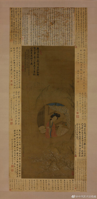 【 清 崔鹤 《李香君小影》 】立轴，绢本设色，52.4×124.5cm，美国纽约大都会艺术博物馆藏。 此作绘于1817年秋天，画面上的李香君伏在窗户边，面目清秀，脸色沉静，似在优愁，又似思念。作者通过一幅肖像画，将一代…