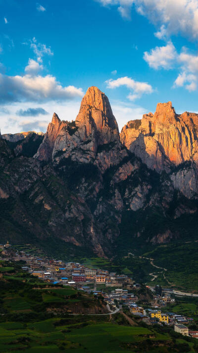 扎尕那山