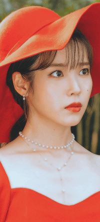 李知恩 IU