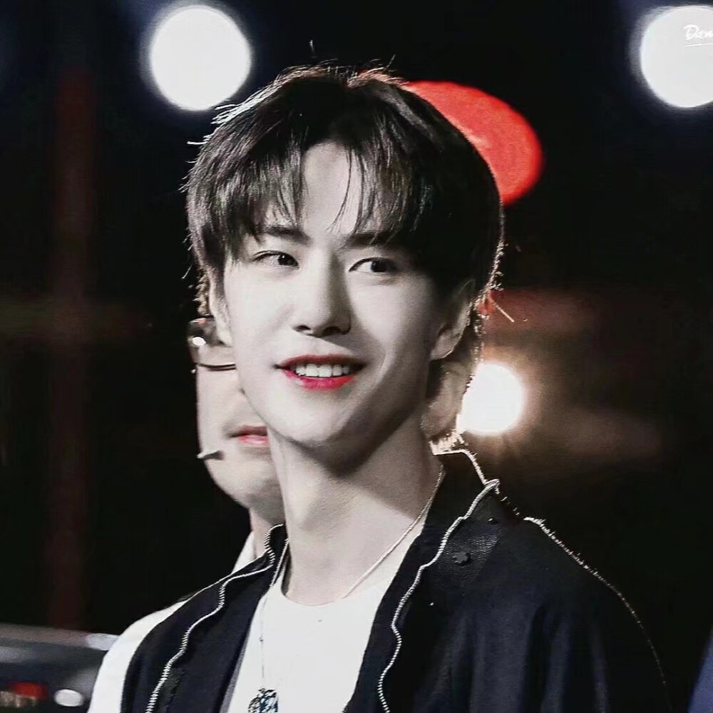 王一博头像
王一博壁纸
喜欢收藏。