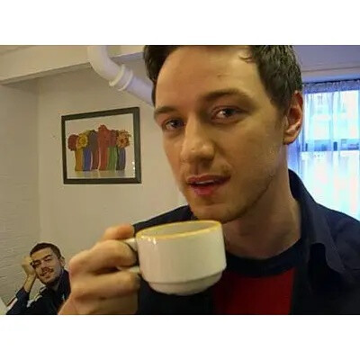 James Mcavoy
喝茶