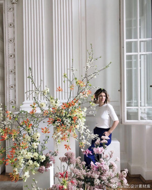 原地徘徊一千步， 
抵不上向前迈出第一步； 
心中想过无数次， 
不如挽起袖子干一次。 ​​​